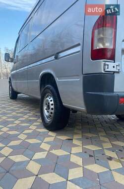 Грузовой фургон Mercedes-Benz Sprinter 2003 в Сельцо