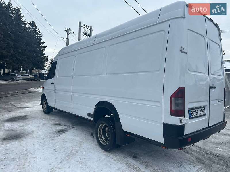 Грузовой фургон Mercedes-Benz Sprinter 1997 в Львове