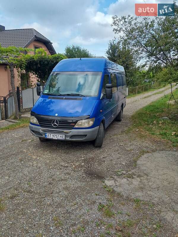 Mercedes-Benz Sprinter 2000