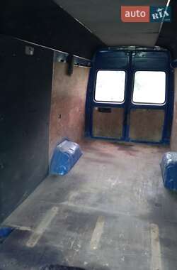 Грузопассажирский фургон Mercedes-Benz Sprinter 2000 в 