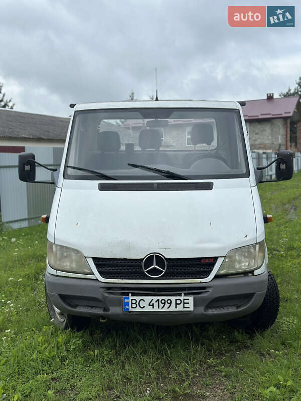 Евакуатор Mercedes-Benz Sprinter 2005 в Самборі