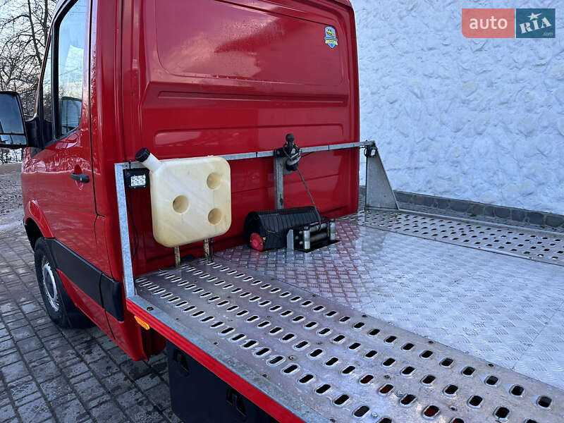 Эвакуатор Mercedes-Benz Sprinter 2011 в Косове