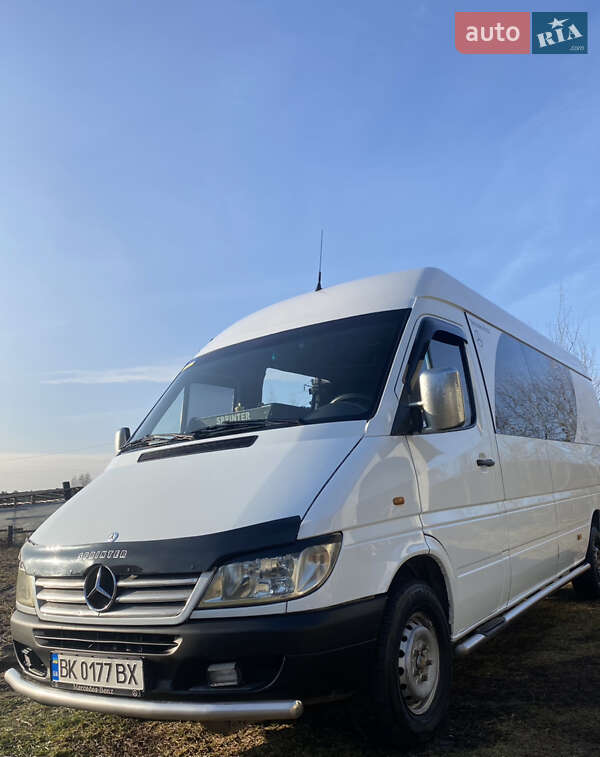 Mercedes-Benz Sprinter 2000