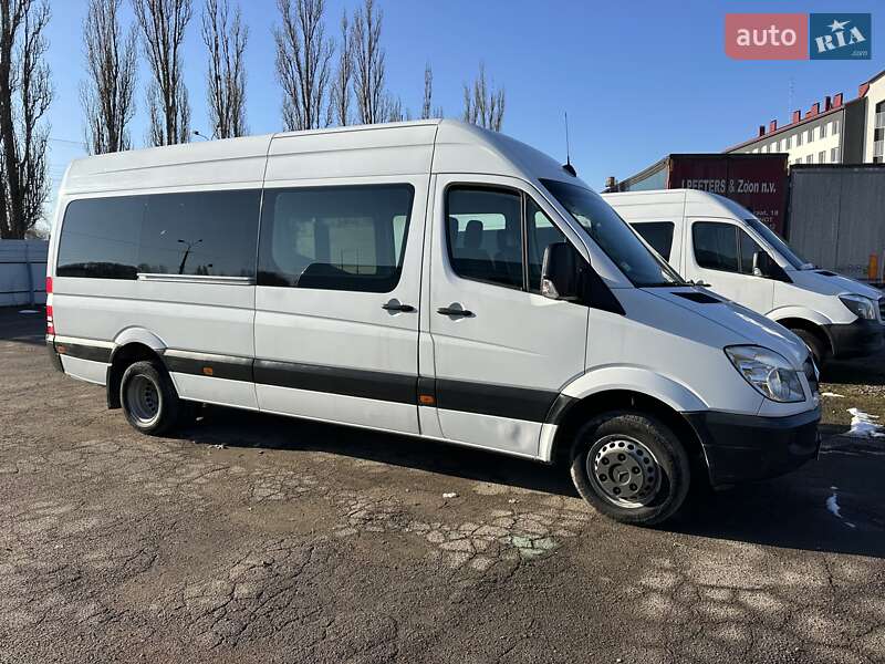 Mercedes-Benz Sprinter 2012