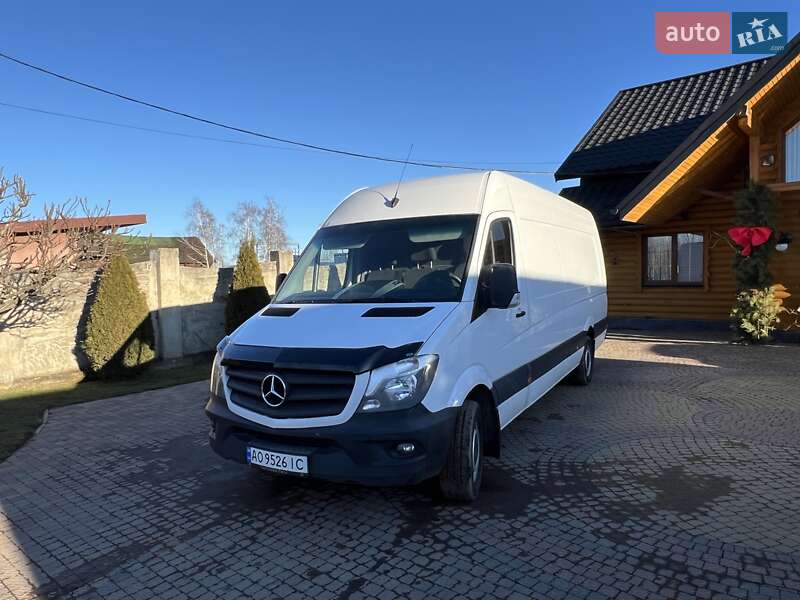 Вантажний фургон Mercedes-Benz Sprinter 2017 в 