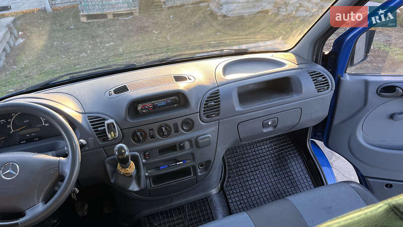 Грузопассажирский фургон Mercedes-Benz Sprinter 2005 в Виннице
