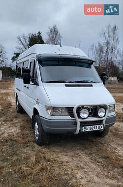 Мікроавтобус Mercedes-Benz Sprinter 2000 в Рівному