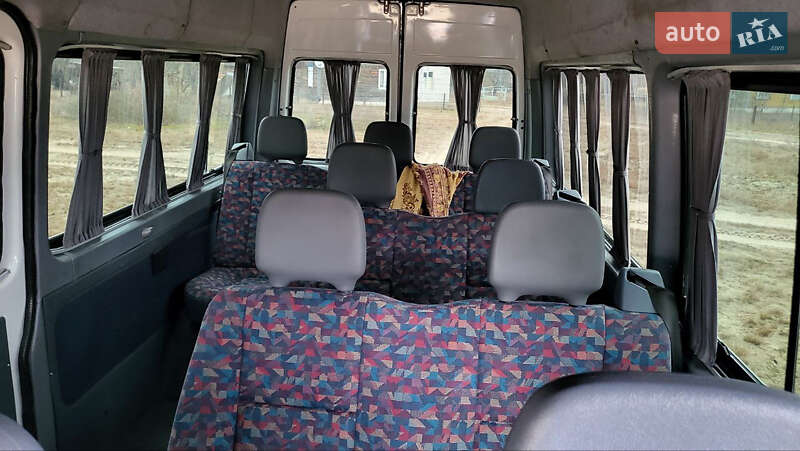 Мікроавтобус Mercedes-Benz Sprinter 2000 в Рівному
