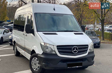 Вантажний фургон Mercedes-Benz Sprinter 2015 в Києві