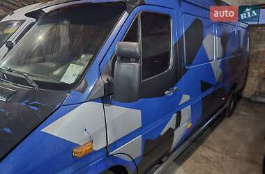 Грузовой фургон Mercedes-Benz Sprinter 2005 в 