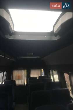 Микроавтобус Mercedes-Benz Sprinter 2000 в 