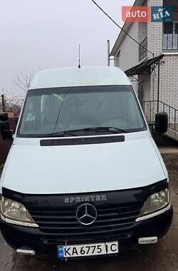 Вантажопасажирський фургон Mercedes-Benz Sprinter 2002 в Фастові