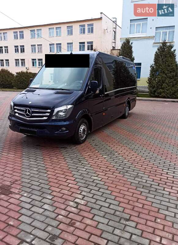 Туристический / Междугородний автобус Mercedes-Benz Sprinter 2015 в Сумах
