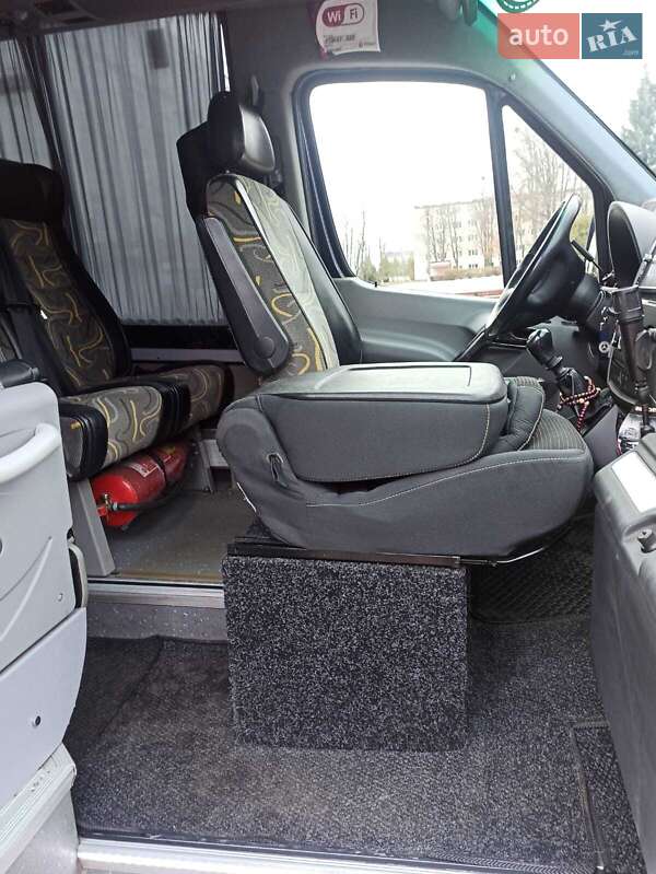 Туристический / Междугородний автобус Mercedes-Benz Sprinter 2015 в Сумах