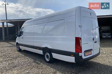 Грузовой фургон Mercedes-Benz Sprinter 2022 в Хусте