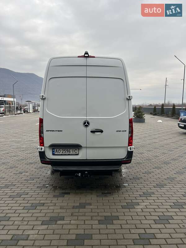 Грузовой фургон Mercedes-Benz Sprinter 2019 в Хусте