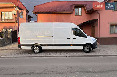 Вантажний фургон Mercedes-Benz Sprinter 2020 в Сваляві