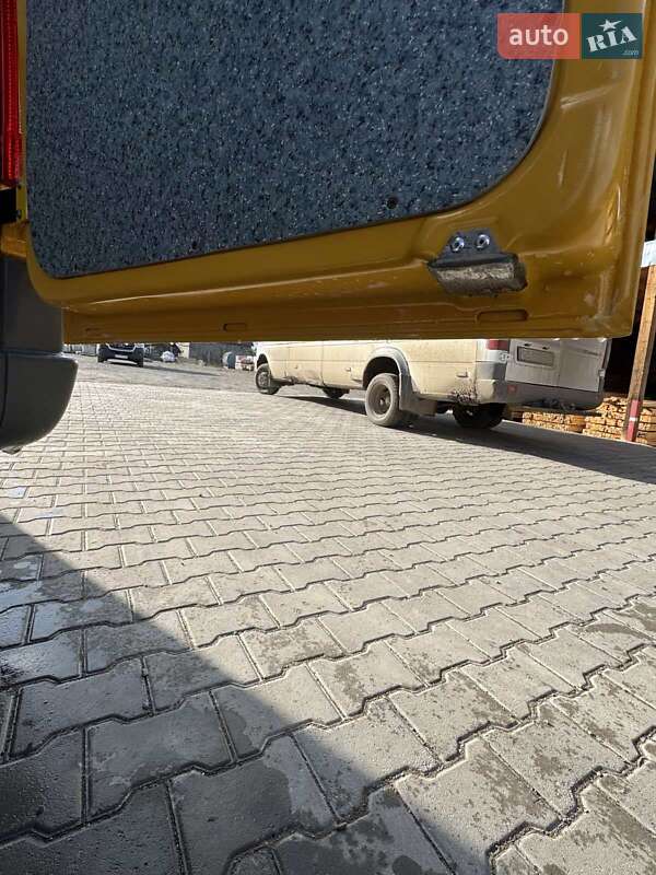Микроавтобус Mercedes-Benz Sprinter 2006 в Черновцах