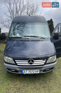 Грузопассажирский фургон Mercedes-Benz Sprinter 2005 в Косове