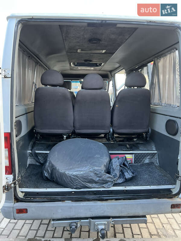 Грузопассажирский фургон Mercedes-Benz Sprinter 2003 в Виннице