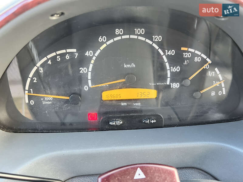 Грузопассажирский фургон Mercedes-Benz Sprinter 2003 в Виннице
