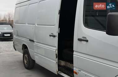 Вантажний фургон Mercedes-Benz Sprinter 2005 в Рівному