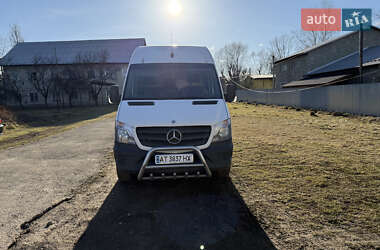 Грузовой фургон Mercedes-Benz Sprinter 2015 в Надворной