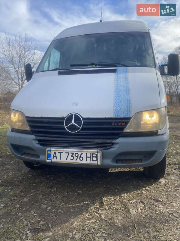 Вантажний фургон Mercedes-Benz Sprinter 2001 в Болехові