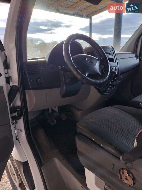 Грузовой фургон Mercedes-Benz Sprinter 2013 в Корце