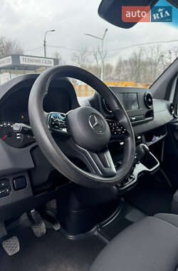 Вантажний фургон Mercedes-Benz Sprinter 2020 в 