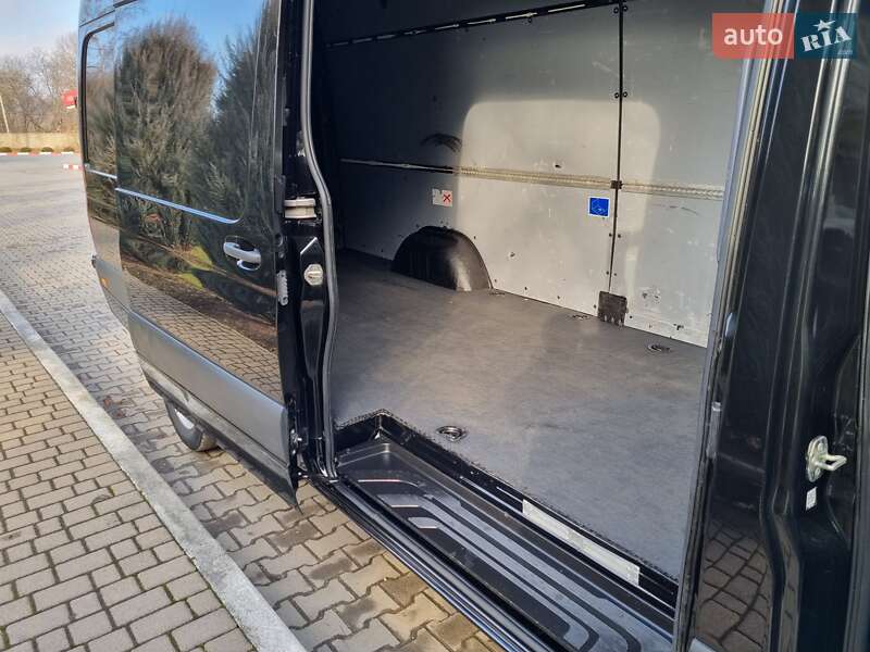 Грузовой фургон Mercedes-Benz Sprinter 2020 в Черновцах