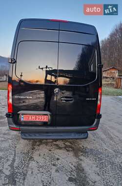 Вантажний фургон Mercedes-Benz Sprinter 2020 в Тячеві