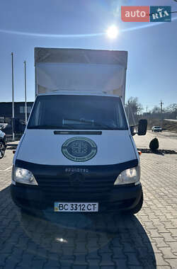 Грузовой фургон Mercedes-Benz Sprinter 2000 в Львове