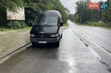 Вантажний фургон Mercedes-Benz Sprinter 1996 в Рівному