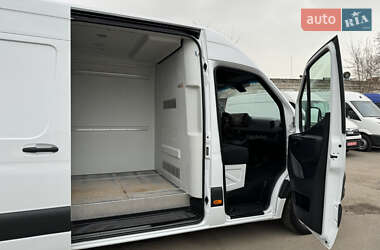 Грузовой фургон Mercedes-Benz Sprinter 2020 в 