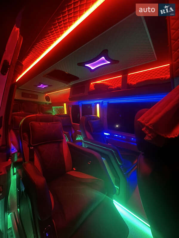 Микроавтобус Mercedes-Benz Sprinter 2017 в Луцке фото 35 Микроавтобус Mercedes-Benz Sprinter 2017 в Луцке