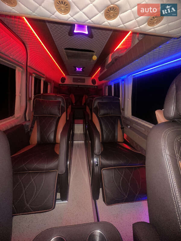 Микроавтобус Mercedes-Benz Sprinter 2017 в Луцке фото 37 Микроавтобус Mercedes-Benz Sprinter 2017 в Луцке