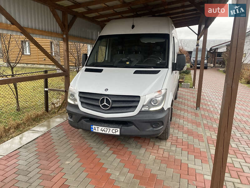 Мікроавтобус Mercedes-Benz Sprinter 2013 в 