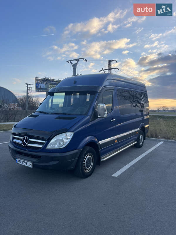 Микроавтобус Mercedes-Benz Sprinter 2006 в Иршаве