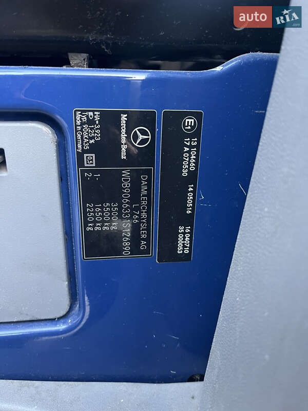 Микроавтобус Mercedes-Benz Sprinter 2006 в Иршаве
