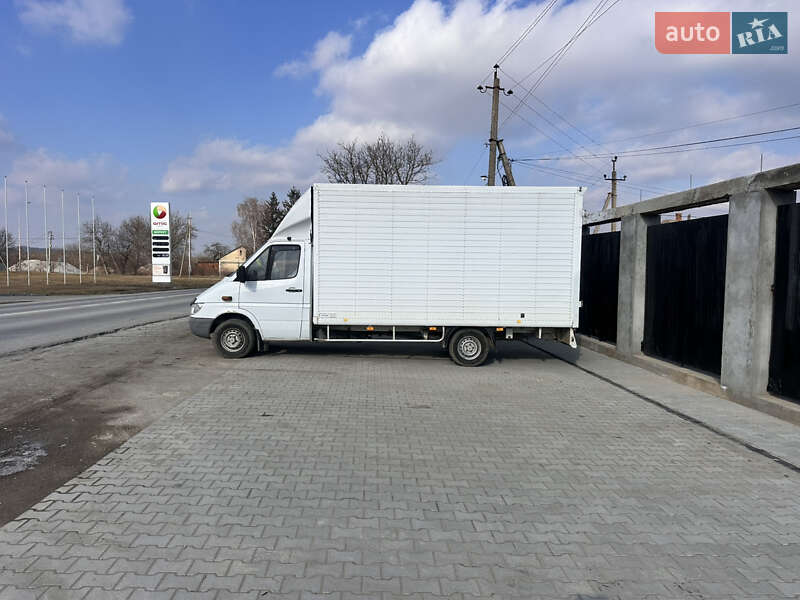 Грузовой фургон Mercedes-Benz Sprinter 2004 в Хотине