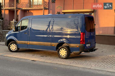 Грузовой фургон Mercedes-Benz Sprinter 2020 в 