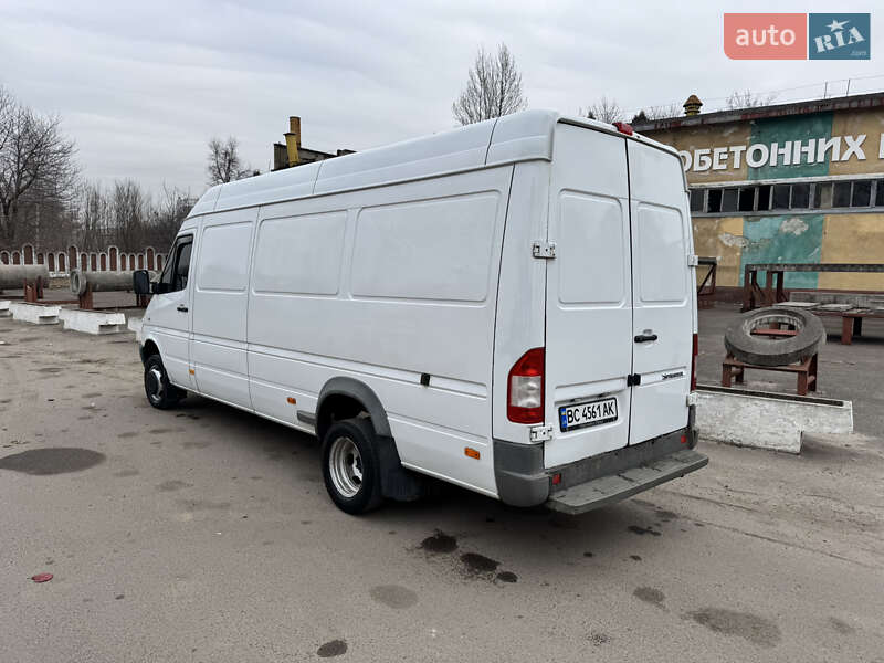Вантажний фургон Mercedes-Benz Sprinter 2006 в Львові фото Вантажний фургон Mercedes-Benz Sprinter 2006 в Львові