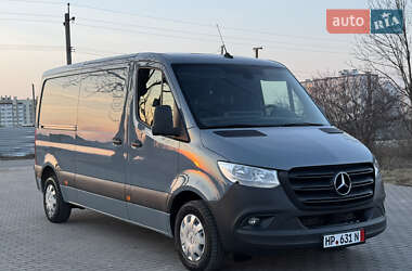 Вантажний фургон Mercedes-Benz Sprinter 2021 в 