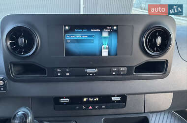 Вантажний фургон Mercedes-Benz Sprinter 2021 в 