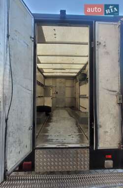 Грузовой фургон Mercedes-Benz Sprinter 2011 в 