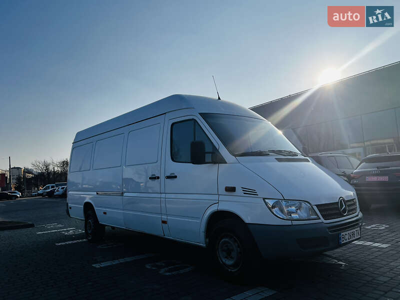 Вантажний фургон Mercedes-Benz Sprinter 2005 в Львові