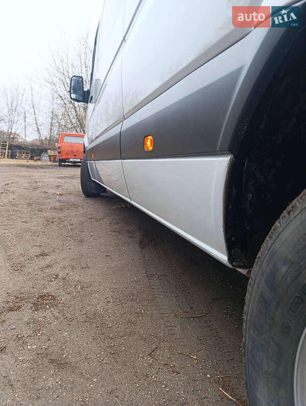 Вантажопасажирський фургон Mercedes-Benz Sprinter 2011 в Тернополі