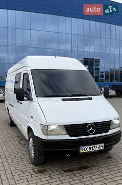 Вантажний фургон Mercedes-Benz Sprinter 2000 в Хмельницькому