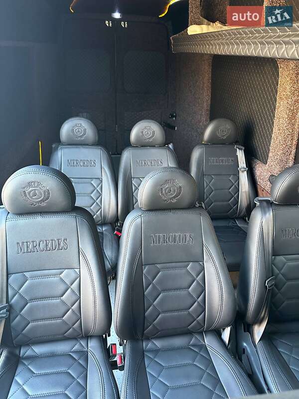 Мікроавтобус Mercedes-Benz Sprinter 2016 в Тячеві